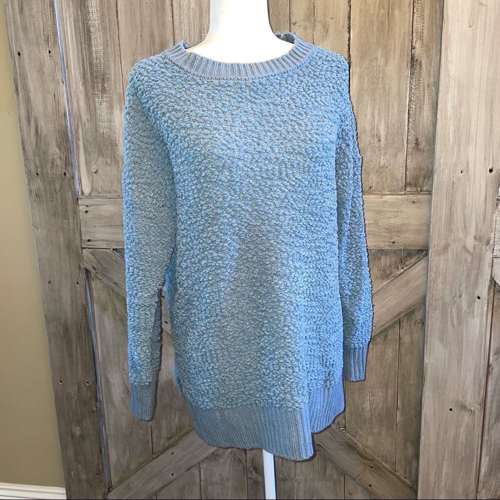 Blue popcorn sweater pullover